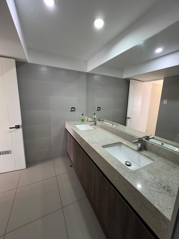 Miraflores baño dormitorio principal 2