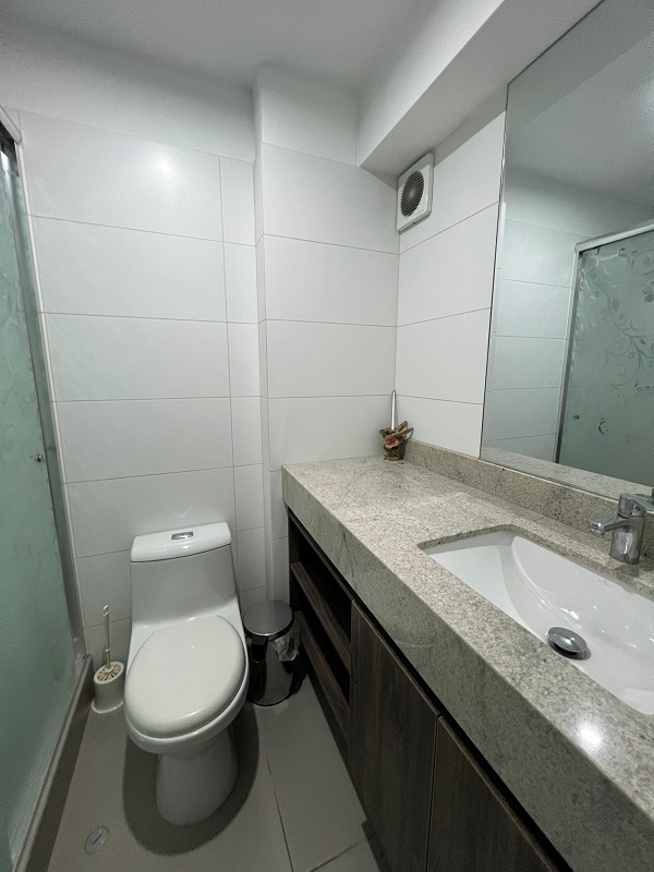 Miraflores baño completo