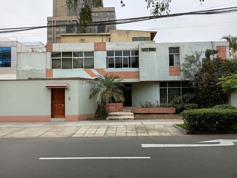 Terreno San Isidro Fachada Frontal
