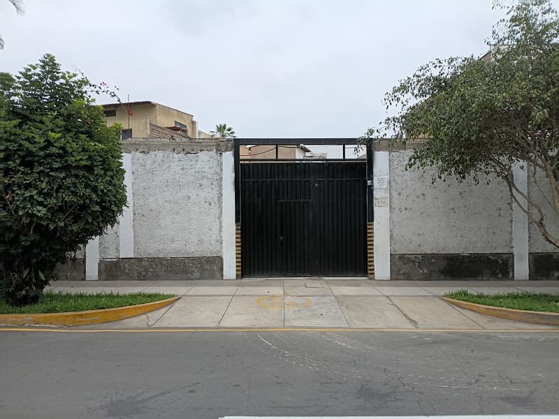 Terreno San Isidro Puerta Cocheras